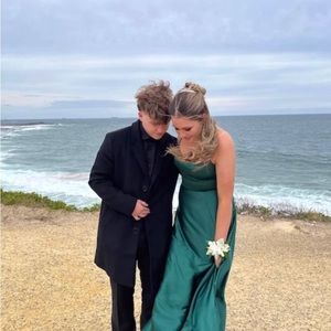 Meet your Posher, Emma lee